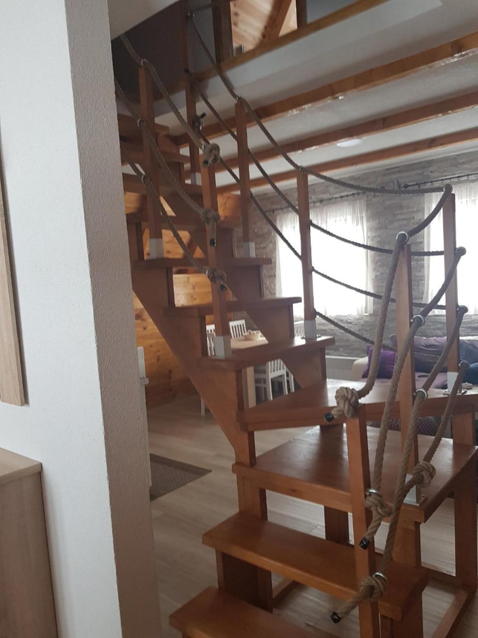 Family Home Mikovic 자블야크 외부 사진
