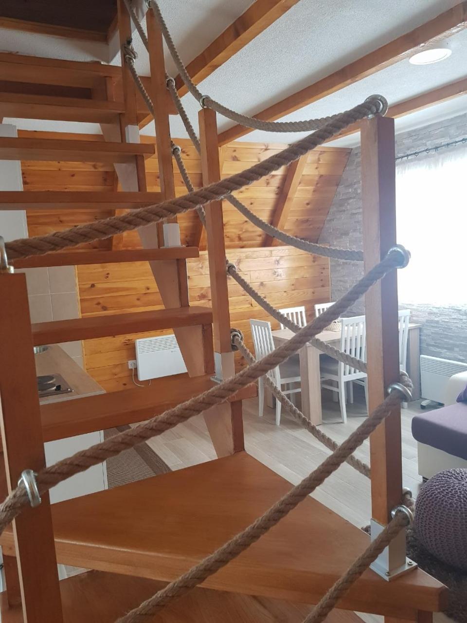 Family Home Mikovic 자블야크 외부 사진